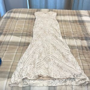 Lulus white lace maxi dress